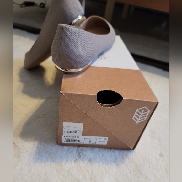 Call it Spring flats - Picture 2 of 3